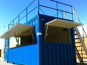 20′ Store Container with a roof terrace